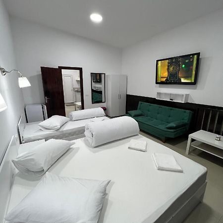 Hostel Casa Popa Nan Bucarest Extérieur photo